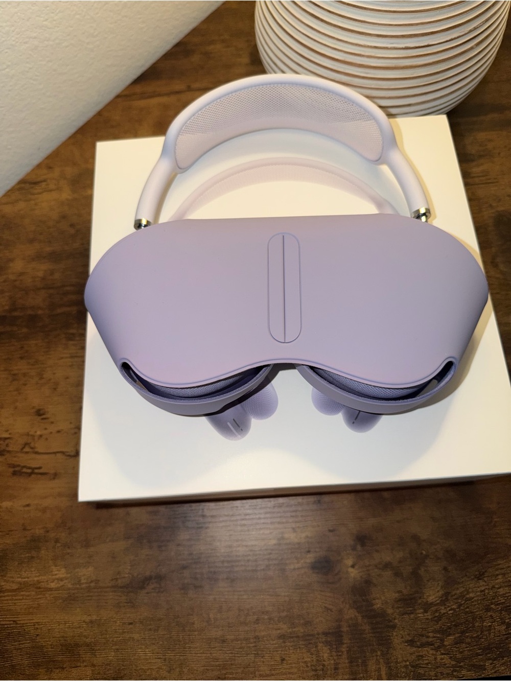 Apple AirPods Max - Purple Over-Ear Headphones - Picture 3 of 7